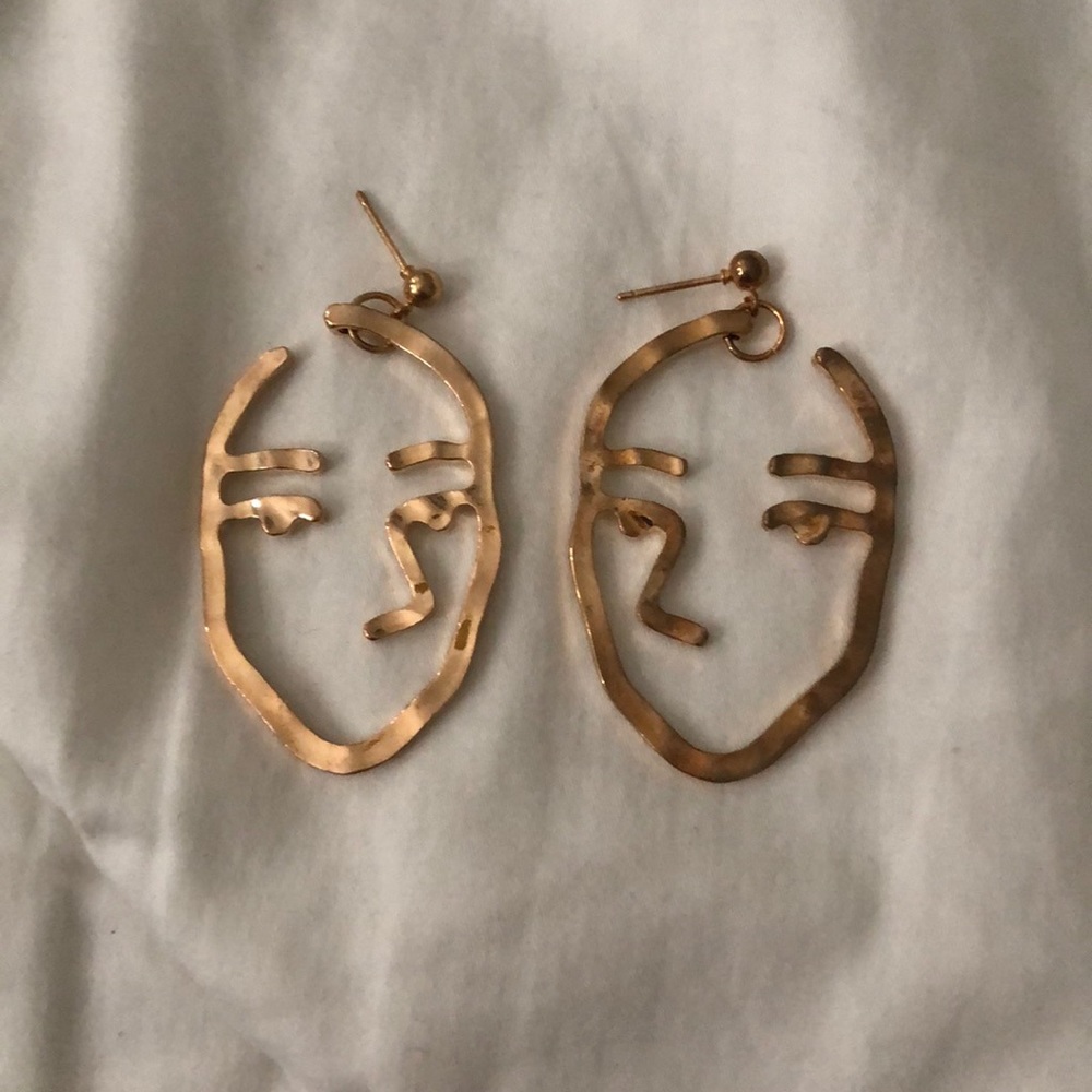 Gold abstract face earrings!
